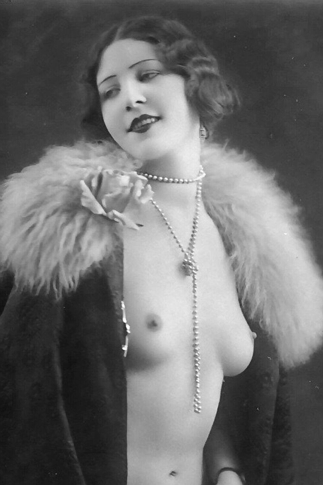 risque flapper jazz french postcard style